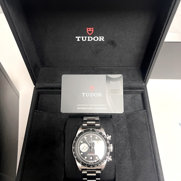 Tudor Black Bay Chrono - Picture 3 of 14